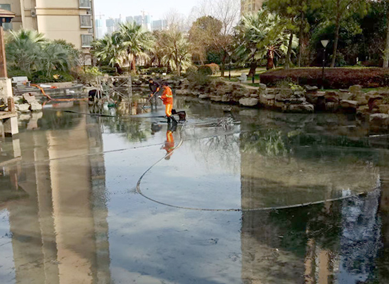 介休景观池淤泥清理